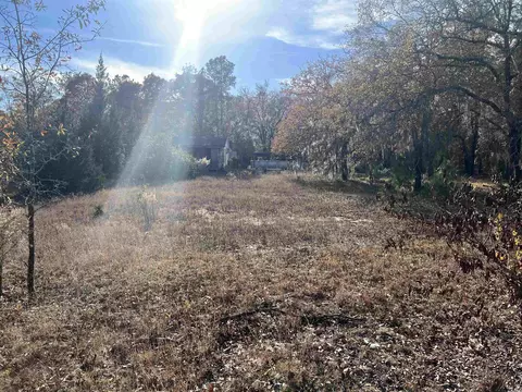 1563 Oakridge Rd, Gresham, SC 29546