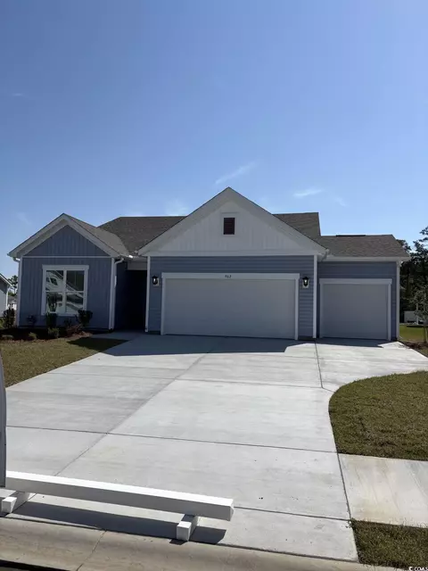 902 Inlet Keys St, Murrells Inlet, SC 29576