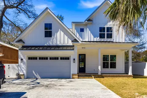 1012 S Hollywood Dr, Surfside Beach, SC 29575
