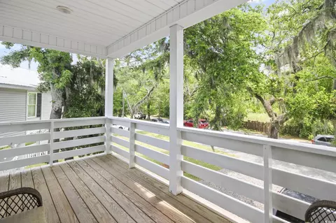 Exterior - 610 Bayview Dr, Georgetown, SC 29440 photo 3 of 8