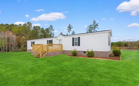 121 Feather Dr, Georgetown, SC 29440 photo 2
