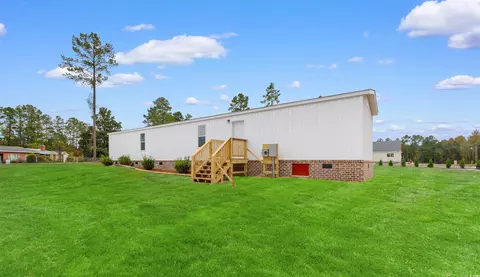 121 Feather Dr, Georgetown, SC 29440 photo 4