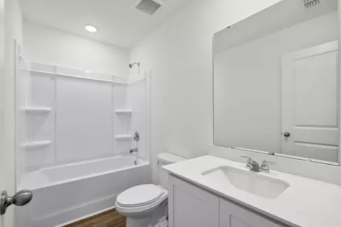 Bath - 458 Castillo Dr, Loris, SC 29569 photo 2 of 2
