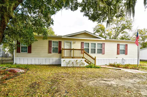 596 Trizzie Trl, Murrells Inlet, SC 29576