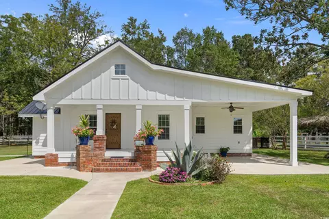 2323 Main St, Loris, SC 29569