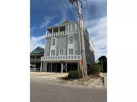 204 53rd Ave N, North Myrtle Beach, SC 29582