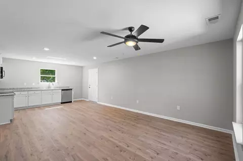 Living - 210 Nu-shell St, Georgetown, SC 29440 photo 2 of 5