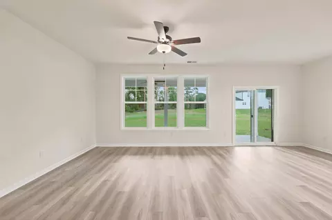 Living - 113 Cascade Dr, Conway, SC 29527 photo 3 of 4