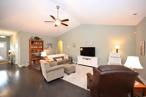 Living - 512 Carrick Loop, Longs, SC 29568 photo 2 of 4
