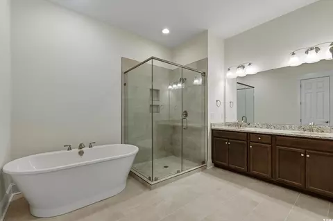 Bath - 965 Hackler St #D, Myrtle Beach, SC 29577 photo 2 of 4