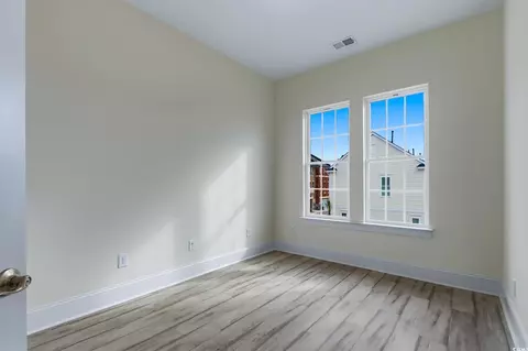 Bedroom - 965 Hackler St #D, Myrtle Beach, SC 29577 photo 3 of 4