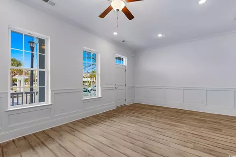 Living - 965 Hackler St #D, Myrtle Beach, SC 29577 photo 4 of 5
