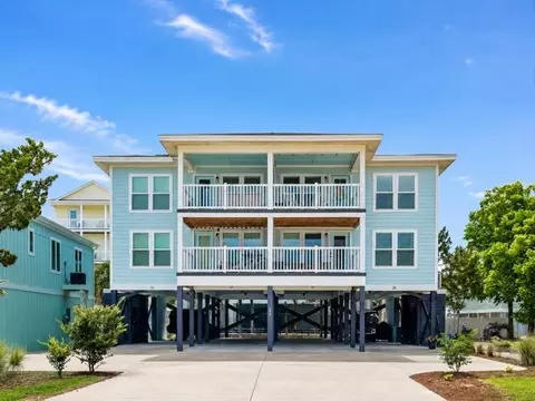 209 29th Ave N, North Myrtle Beach, SC 29582