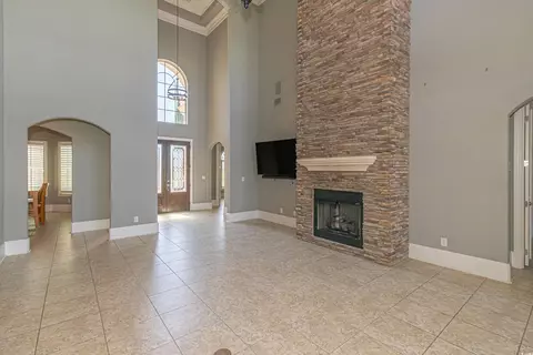 Living - 5208 Nightingale Dr, Myrtle Beach, SC 29577 photo 4 of 8