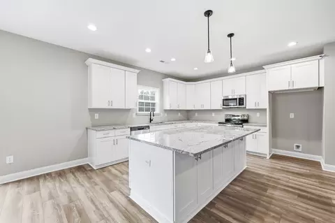 Kitchen - 7877 E Highway 19, Loris, SC 29569 photo 1 of 3