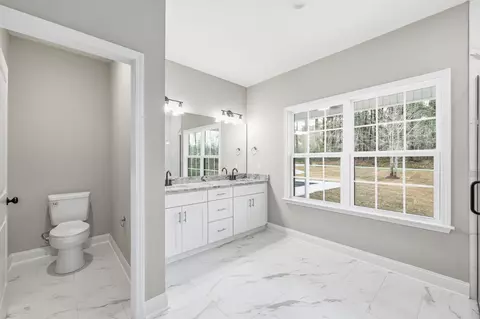 Bath - 7877 E Highway 19, Loris, SC 29569 photo 4 of 6