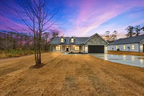Exterior - 7877 E Highway 19, Loris, SC 29569 photo 3 of 8
