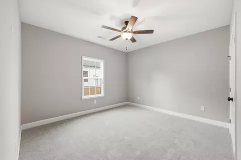 Bedroom - 7877 E Highway 19, Loris, SC 29569 photo 4 of 9