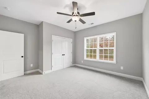 Bedroom - 7877 E Highway 19, Loris, SC 29569 photo 3 of 9