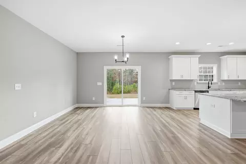 Dining - 7877 E Highway 19, Loris, SC 29569 photo 1 of 2