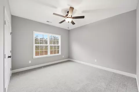 Bedroom - 7877 E Highway 19, Loris, SC 29569 photo 1 of 9