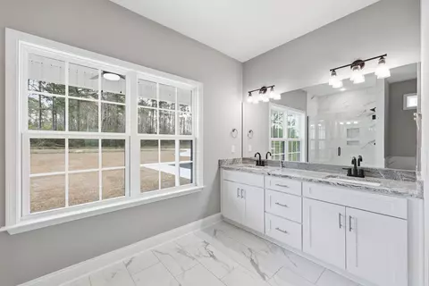 Bath - 7879 E Highway 19, Loris, SC 29569 photo 5 of 6