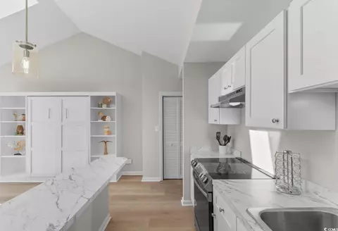 Kitchen - 215 Double Eagle Dr #C-3, Myrtle Beach, SC 29575 photo 3 of 5