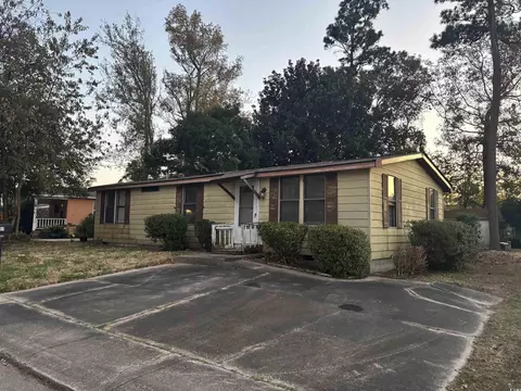 1109 Forest Dr, North Myrtle Beach, SC 29582