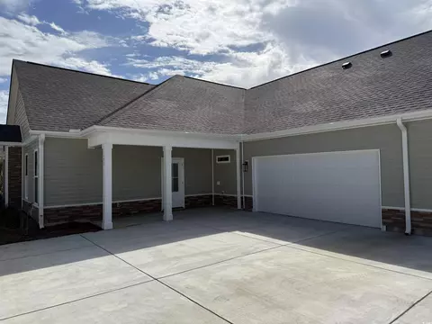 135 Stonewall Cir #7-4, Longs, SC 29568