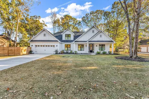1521 Hawthorn Dr, Pawleys Island, SC 29585