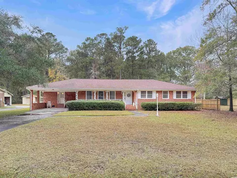 76 Brock St, Georgetown, SC 29440