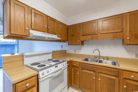 Kitchen - 43 Pheasant Loop #302, Georgetown, SC 29440 photo 1 of 1