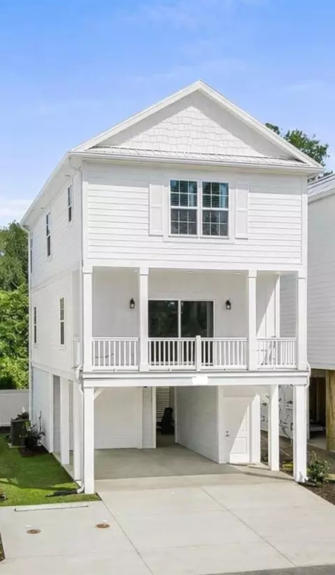 913 S Dogwood Dr S, Surfside Beach, SC 29575
