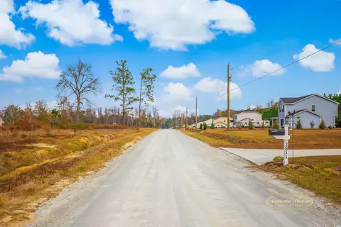 2820 Scarbrough Dr, Loris, SC 29569 photo 3