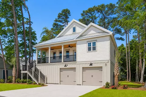 73 Seapine Dr, Pawleys Island, SC 29585
