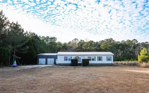 2128 Harvey Rd, Loris, SC 29569