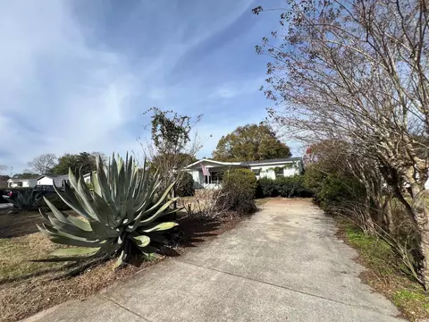 748 Nelson Dr, Murrells Inlet, SC 29576