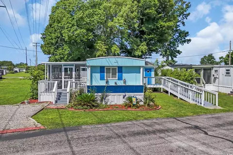 1507 Festival Ave, North Myrtle Beach, SC 29582