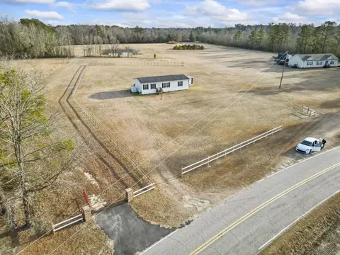 6608 Black Creek Rd, Nichols, SC 29581