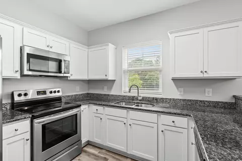 Kitchen - 340 Kiskadee Loop #B, Conway, SC 29526 photo 2 of 3