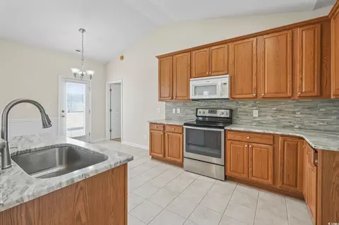 Kitchen - 41 Bear Creek Loop, Murrells Inlet, SC 29576 photo 2 of 6