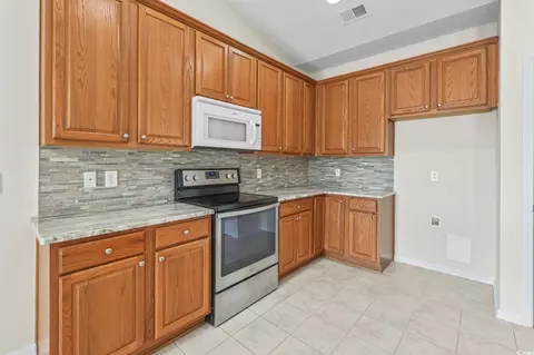 Kitchen - 41 Bear Creek Loop, Murrells Inlet, SC 29576 photo 3 of 6