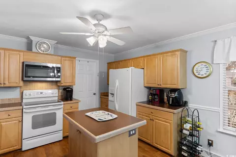 240 Wellspring Dr, Conway, SC 29526 photo 3