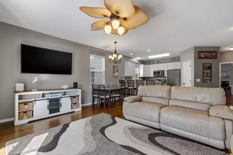 Living - 118 8th Ave S, Surfside Beach, SC 29575 photo 3 of 4