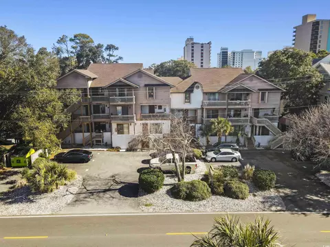 306 74th Ave N #105, Myrtle Beach, SC 29572