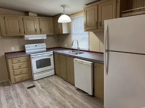 451 Sutton Dr, Myrtle Beach, SC 29588 photo 8