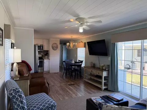 292 Flamingo Dr, Surfside Beach, SC 29575 photo 6