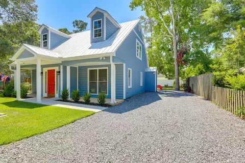 767 Parkersville Rd, Pawleys Island, SC 29585