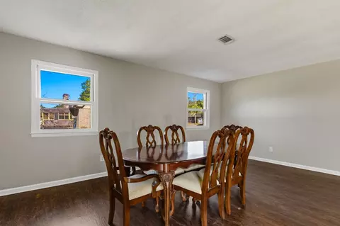 Dining - 305 Watson St, Conway, SC 29527 photo 1 of 1