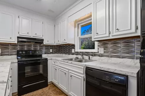 Kitchen - 305 Watson St, Conway, SC 29527 photo 2 of 3